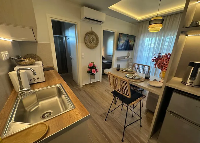 Hellenikon * Paralía